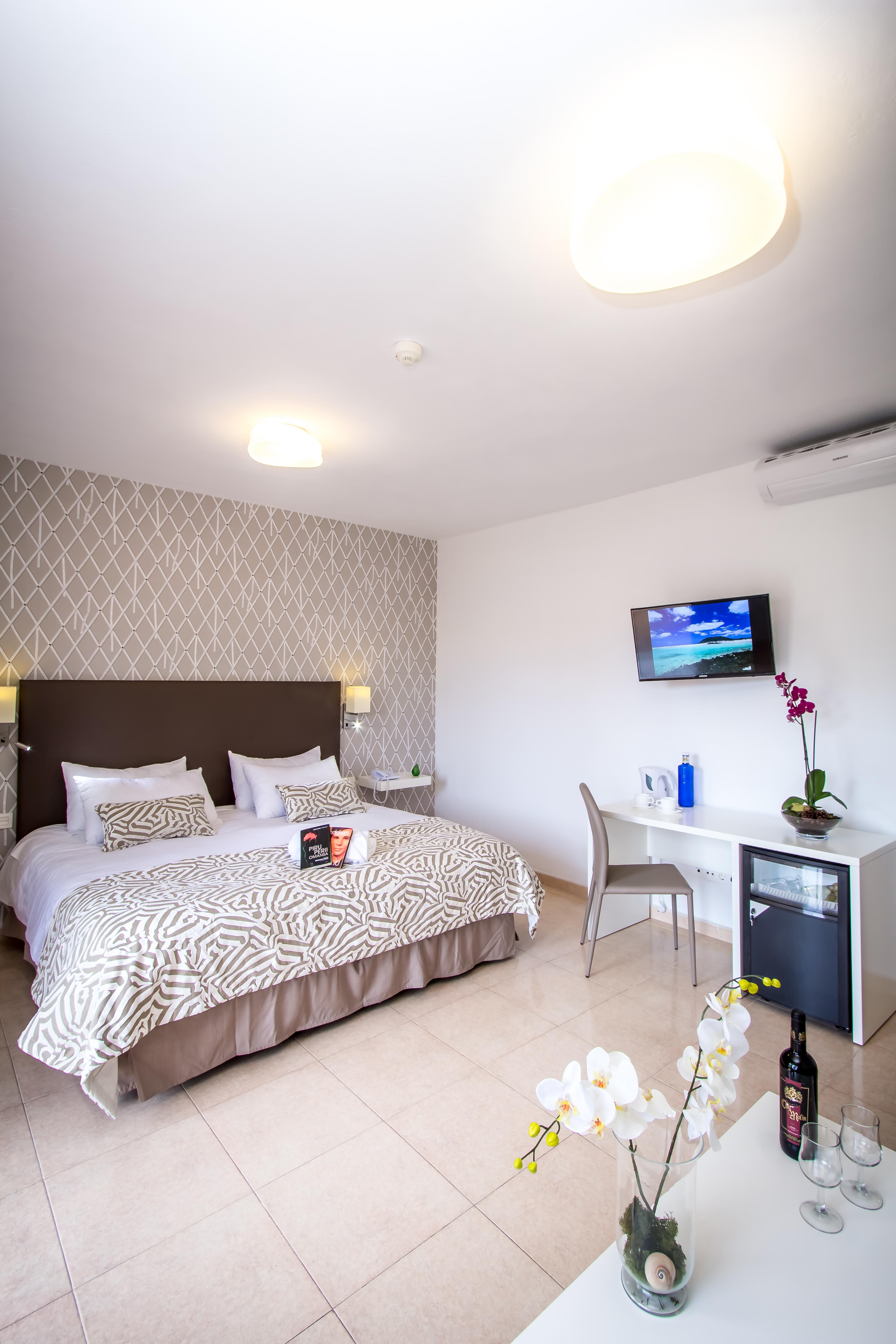 קורלחו Hotel Arena Suite מראה חיצוני תמונה